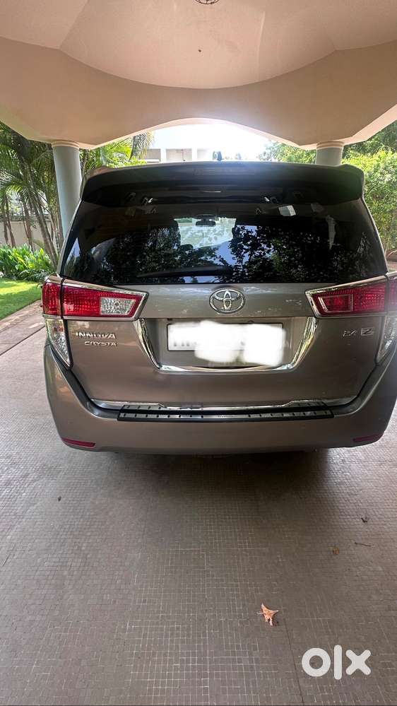 Toyota Innova Crysta 2023 Diesel Well Maintained