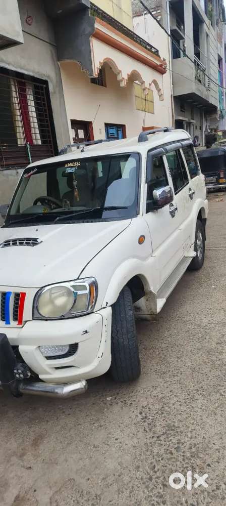 Mahindra Scorpio 2013 Diesel Manual 4th Owner