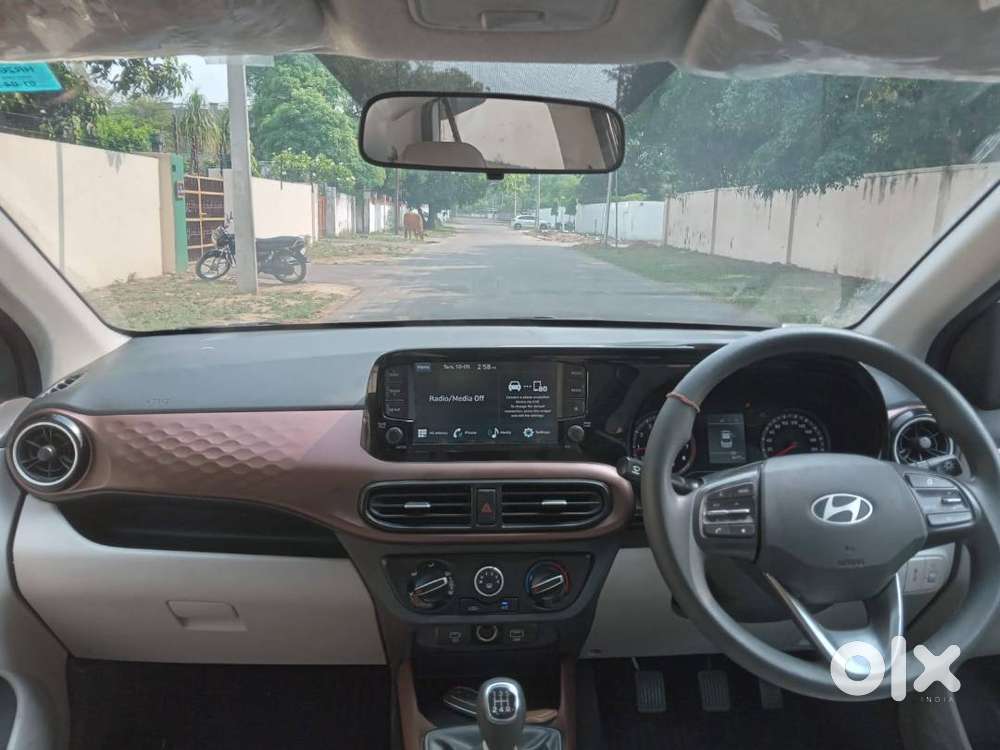 Hyundai Aura