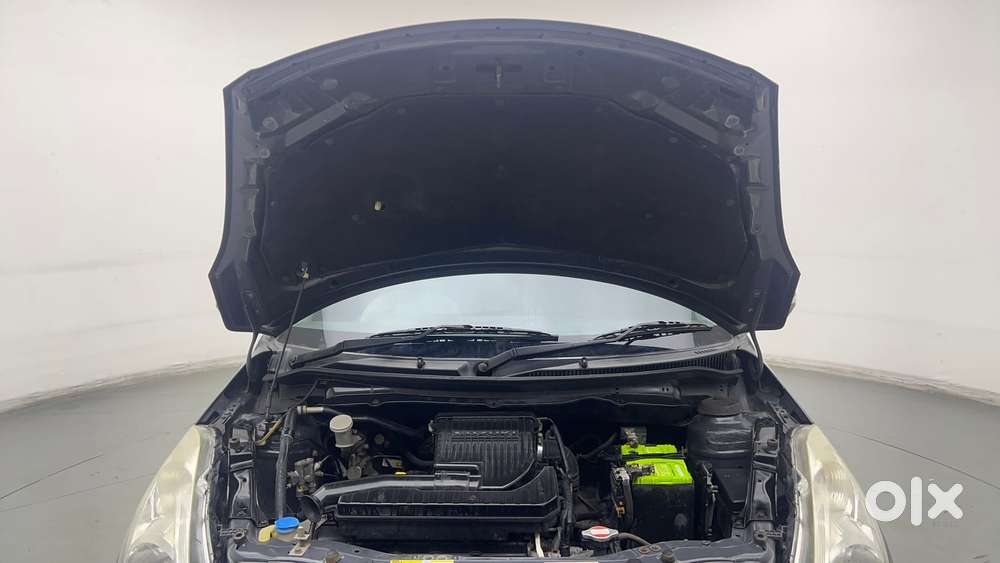 Maruti Suzuki Swift Vvt Vxi, 2016, Petrol