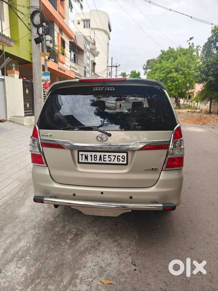 Toyota Innova 2.5 G (diesel) 8 Seater Bs Iv, 2015, Diesel