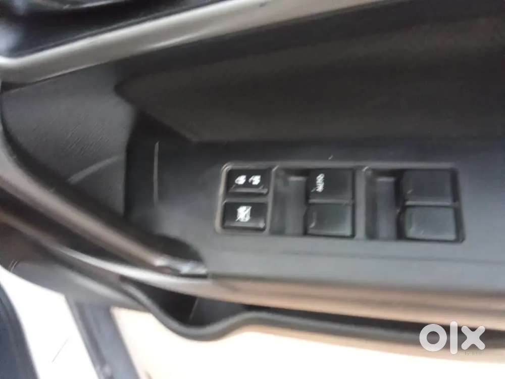 Maruti Suzuki Brezza Zdi 2019