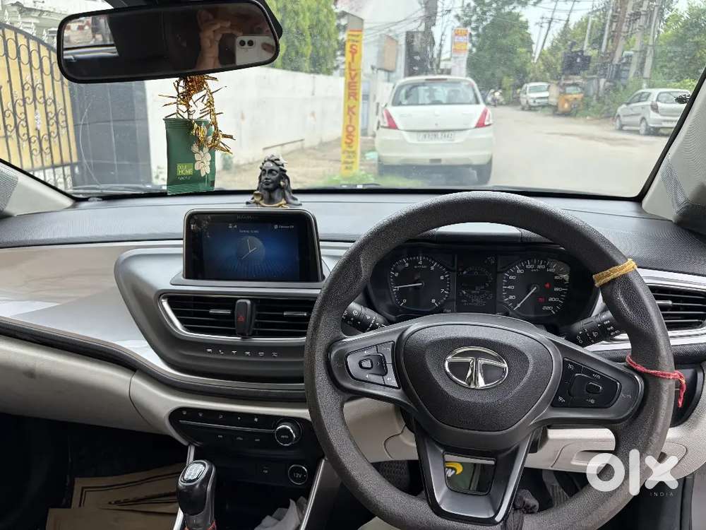 Tata Altroz Petrol Manual 2023 Variant