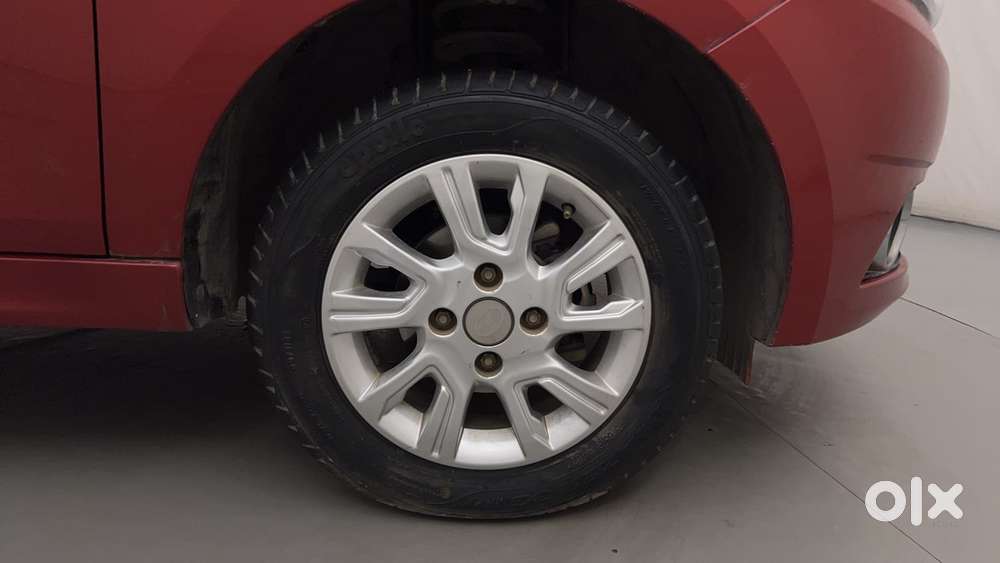 Tata Tiago Xza, 2018, Petrol