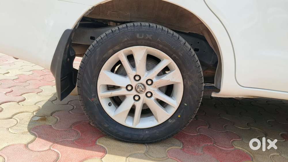 Toyota Innova Crysta 2.8 Gx At 8s, 2018, Diesel