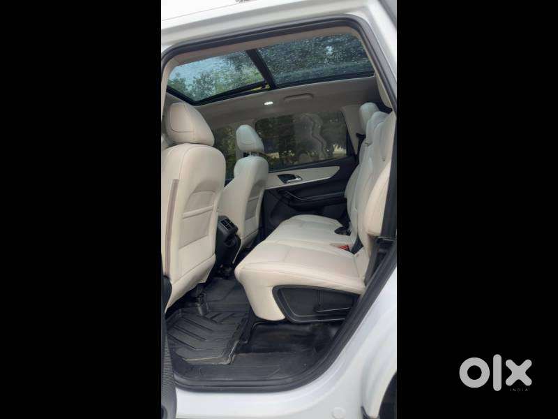 Mahindra Xuv700 2.2 Ax 7 Diesel Mt Luxury Pack Str, 2024, Diesel