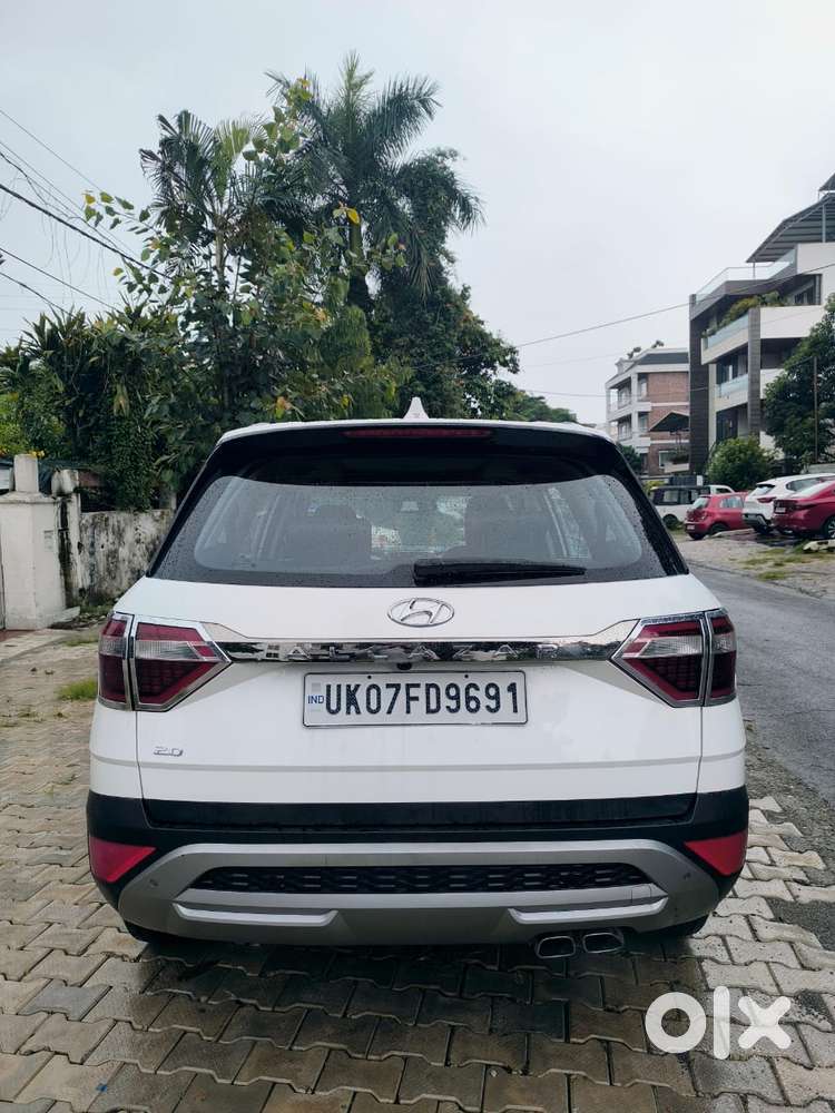Hyundai Alcazar 1.5 Signature Diesel Mt 6 Str Dual Tone, 2022, Petro..
