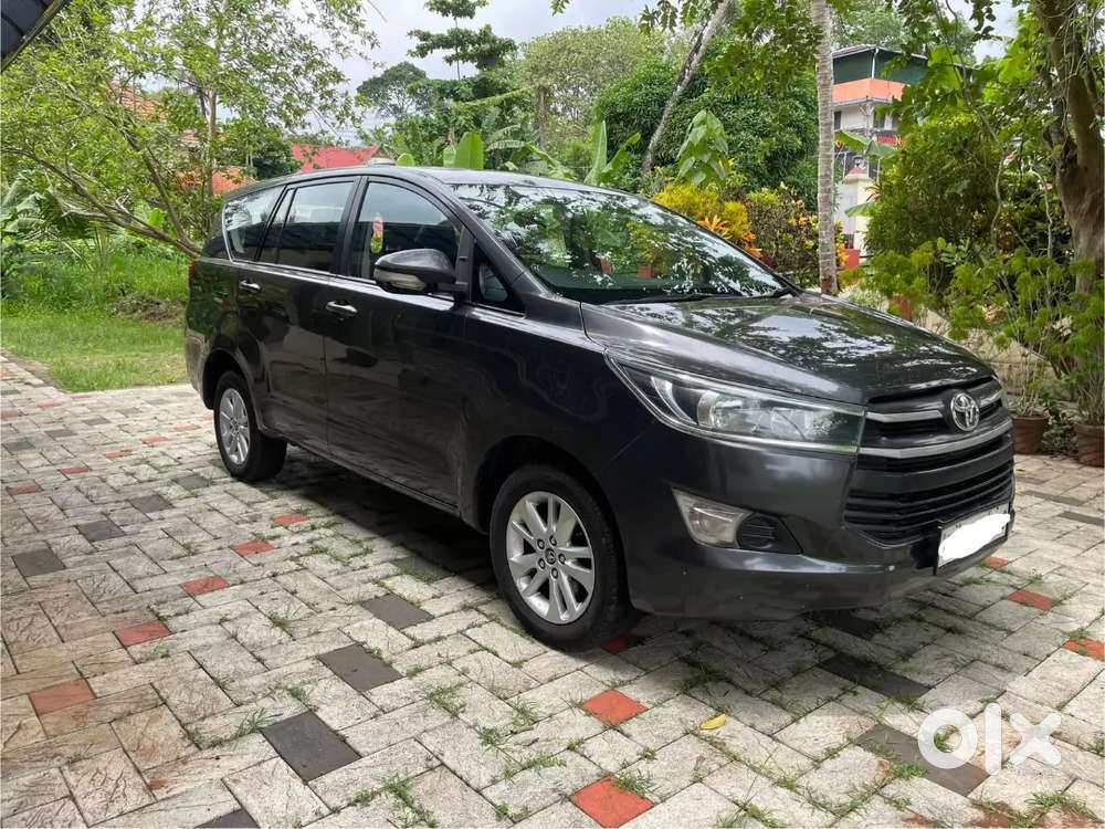 Toyota Innova Crysta 2017 Diesel Manual Car