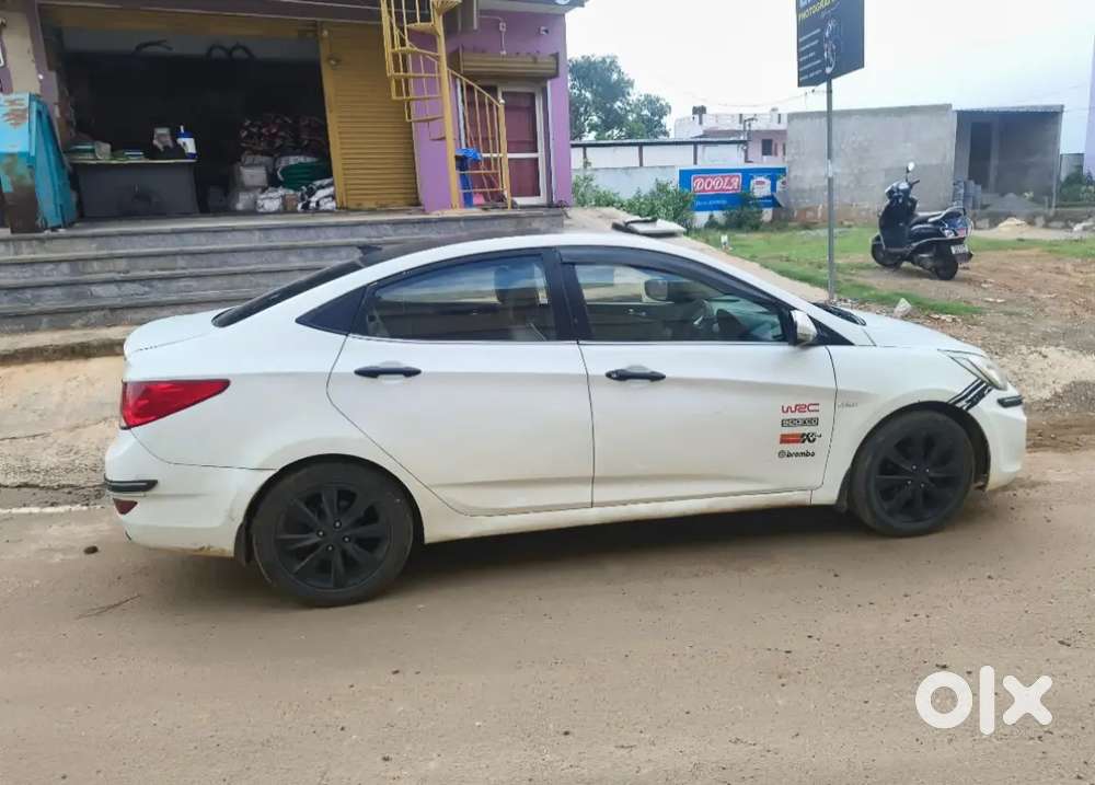 Hyundai Verna Crdi 2012