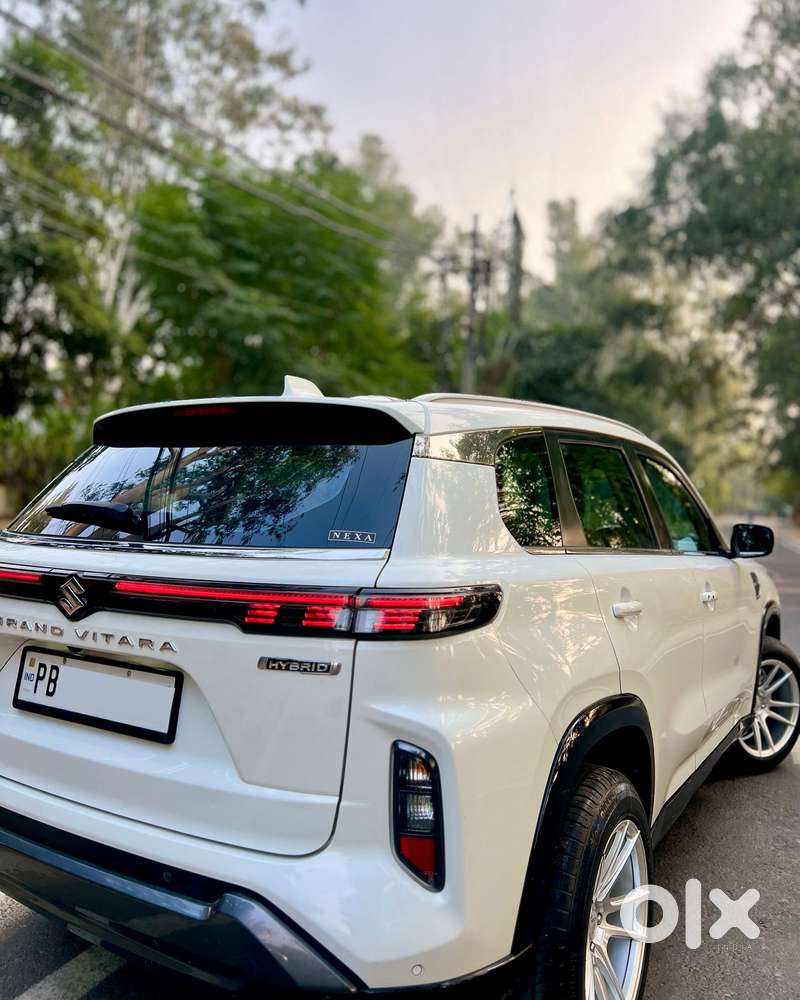 Maruti Suzuki Grand Vitara 1.5 Zeta Plus Intelligent Hybrid Ecvt, 20..