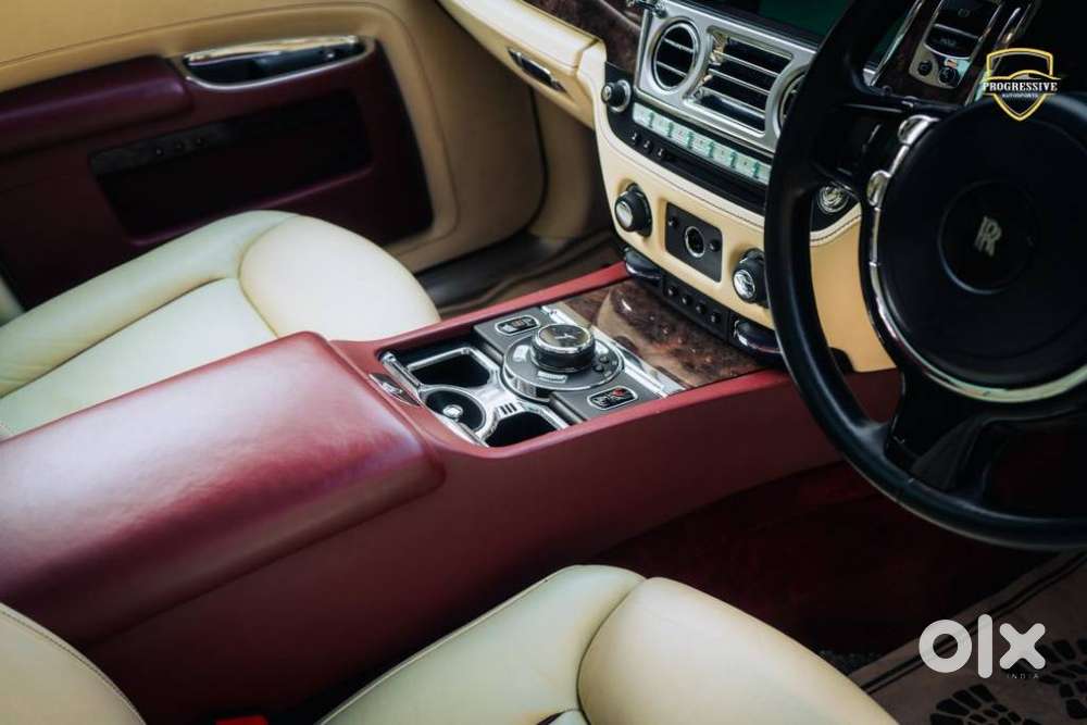 Rolls-royce Ghost Series Ii Standard, 2017, Petrol