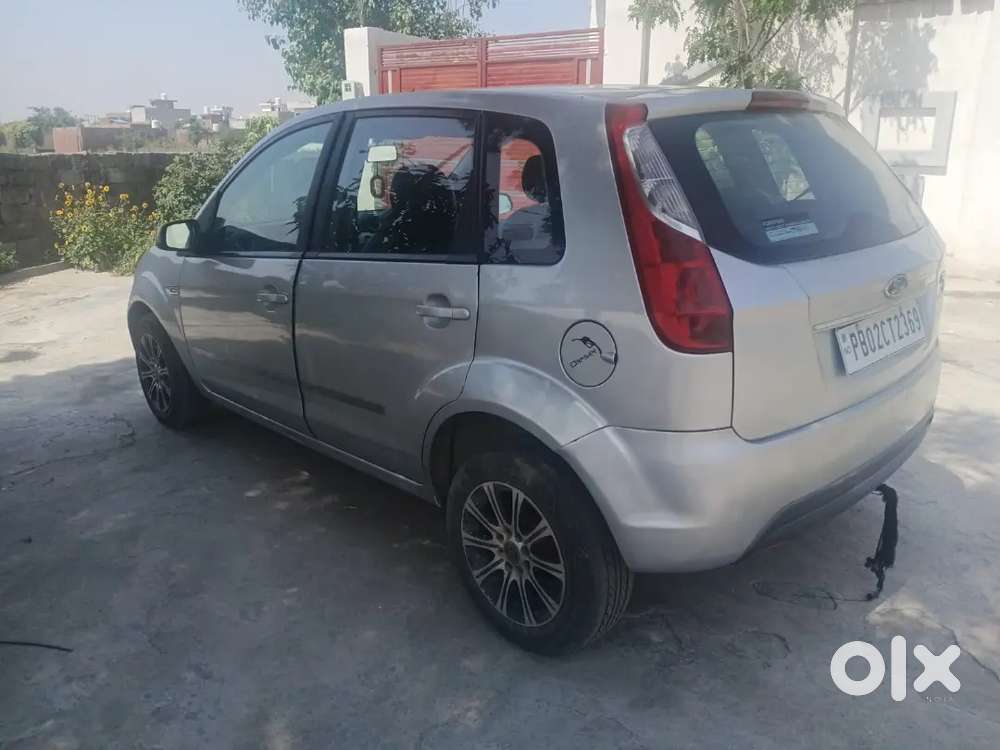 Ford Figo 2015 Diesel 82000 Km Driven