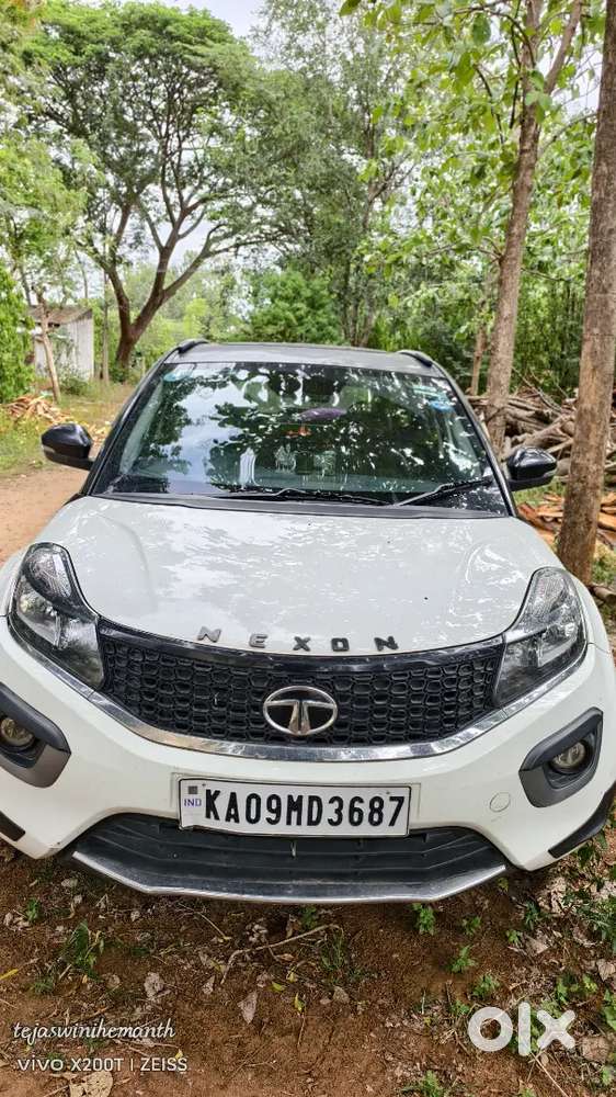 Tata Nexon Petrol Manul. 27/11/ 2017
