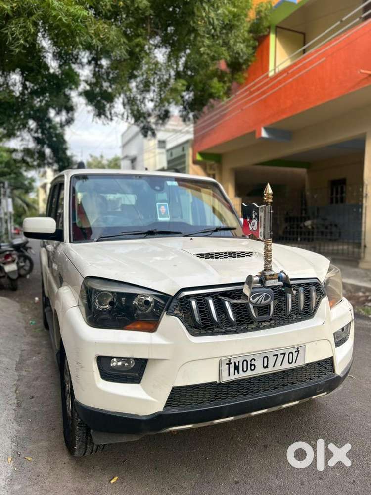 Mahindra Scorpio 2015 Diesel Well Maintained