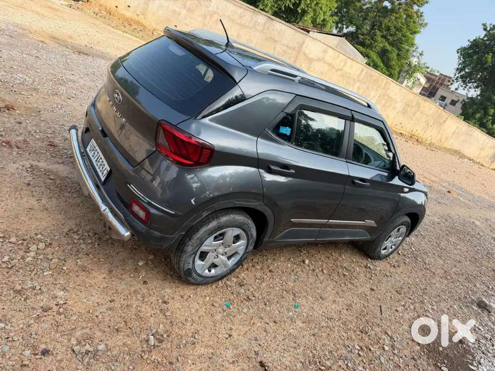 Hyundai Venue 2022 Petrol Manual