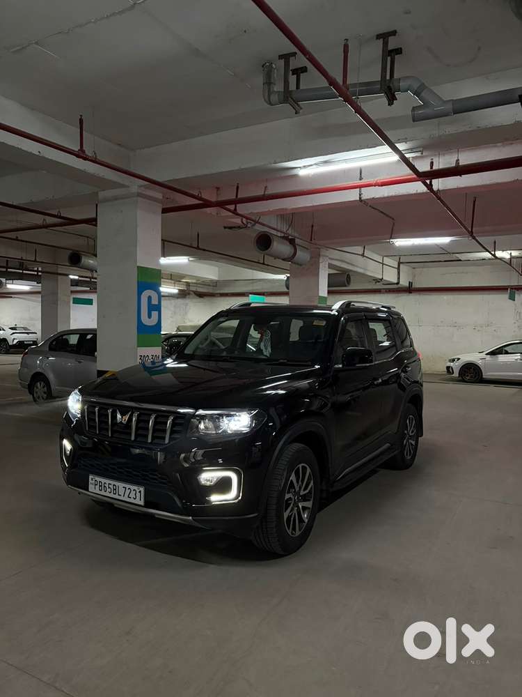 Mahindra Scorpio-n Z8t Model 2025 Km Driven 33000