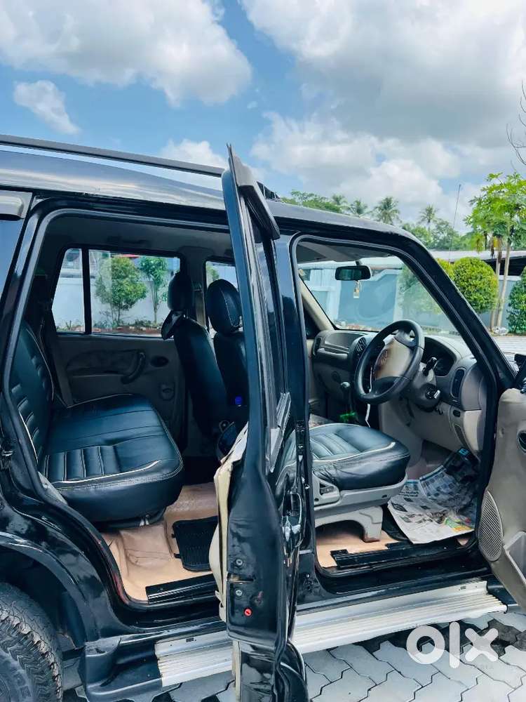 Mahindra   Scorpio Sz+ Turbo Crde 2.6 Vlx 2007 Model   Black