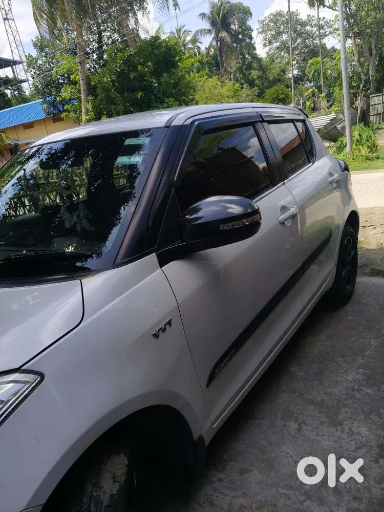 Maruti Suzuki Swift 2016