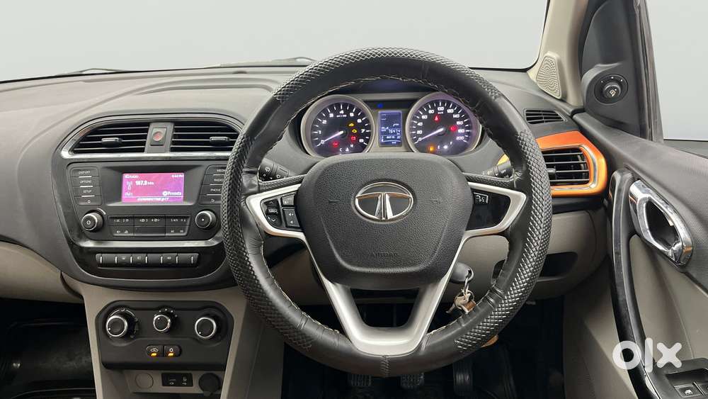 Tata Tiago 1.2 Revotron Xz, 2017, Petrol