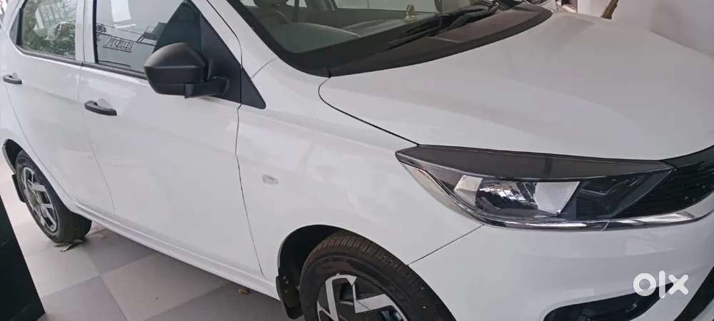 Brand New Tata Tiago Jan26 Registration Mdl Dec25 Petrol 258 Km Driven