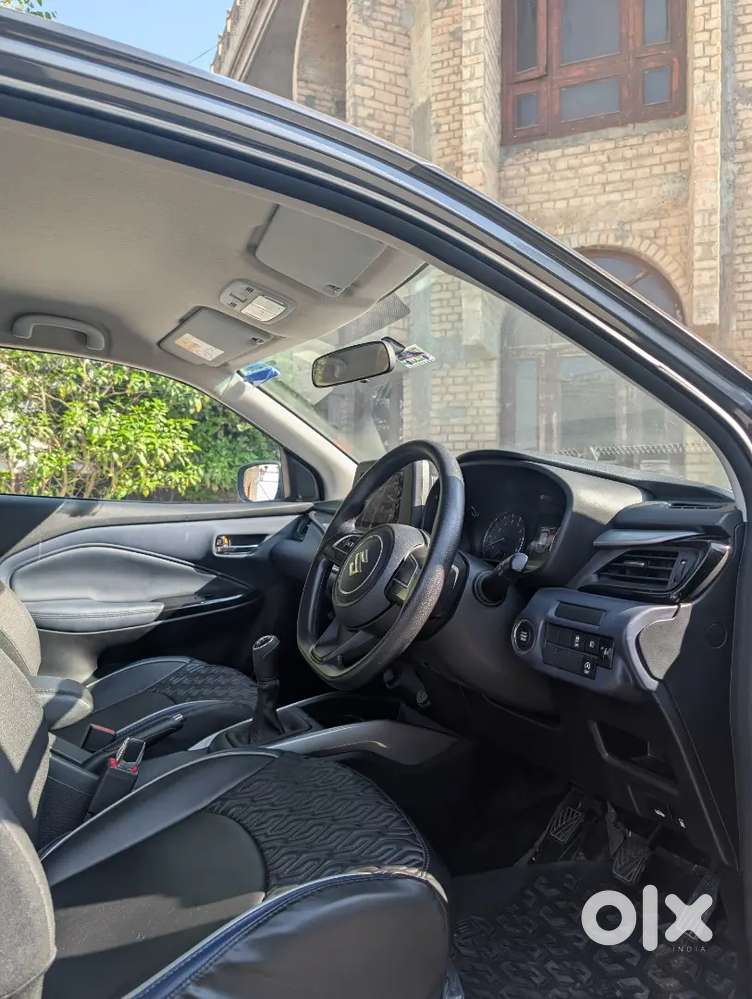 Maruti Suzuki Baleno 2025 Petrol Zeta, Grey Colour