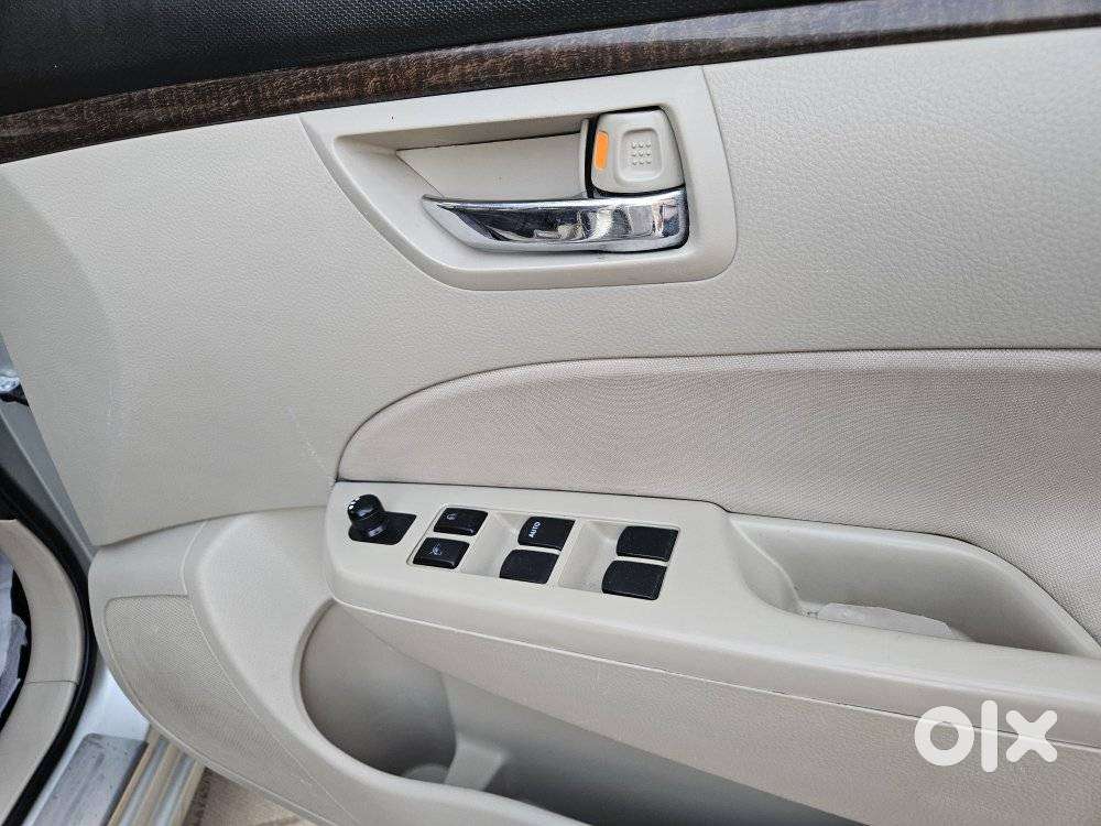 Maruti Suzuki Swift Dzire 1.2 Vxi Bsiv, 2014, Petrol