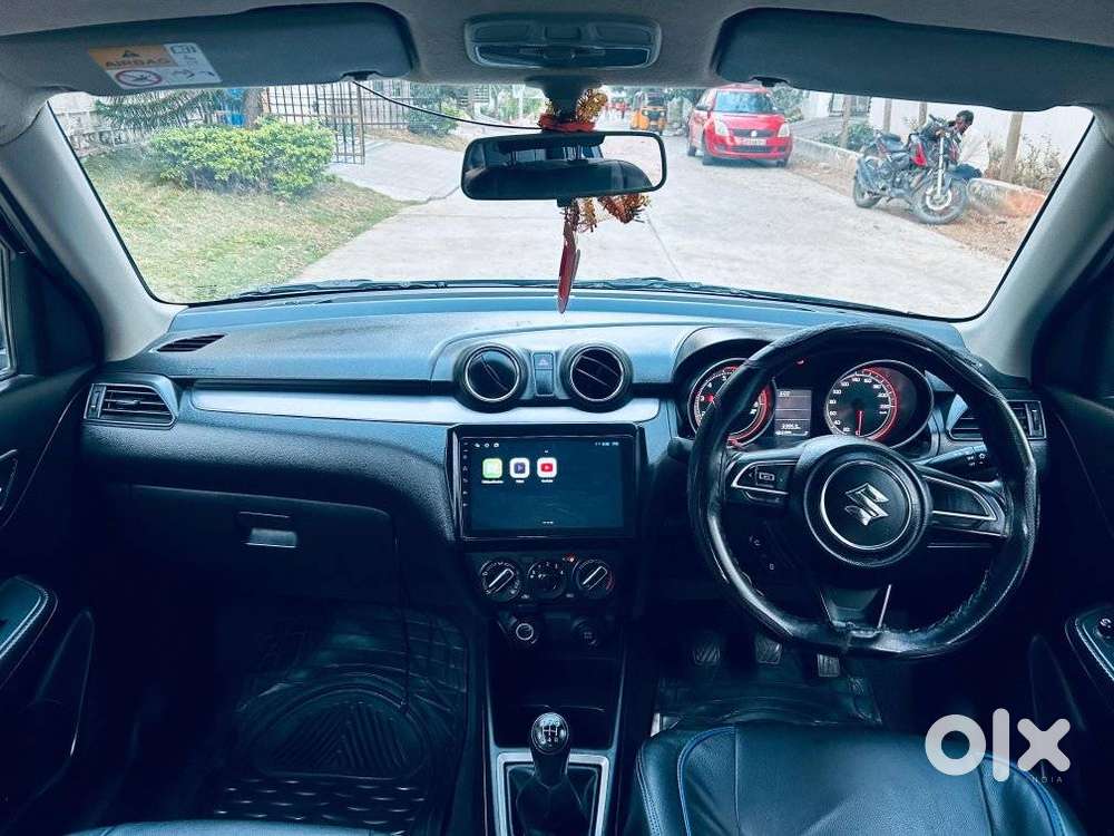Maruti Suzuki Swift Vxi + Manual, 2022, Petrol