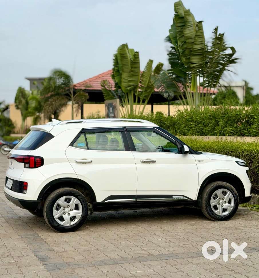 Hyundai Venue, 2022, Petrol