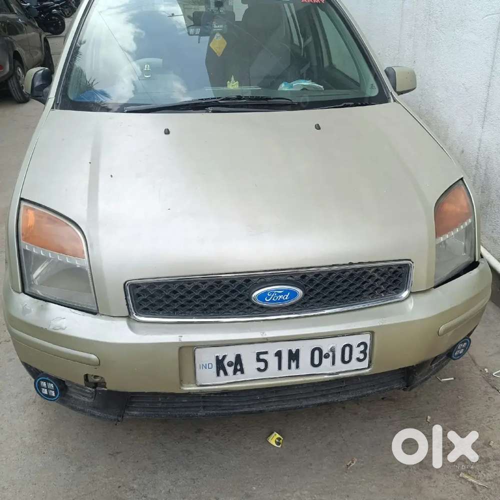 Ford Fusion Plus 2005 Car