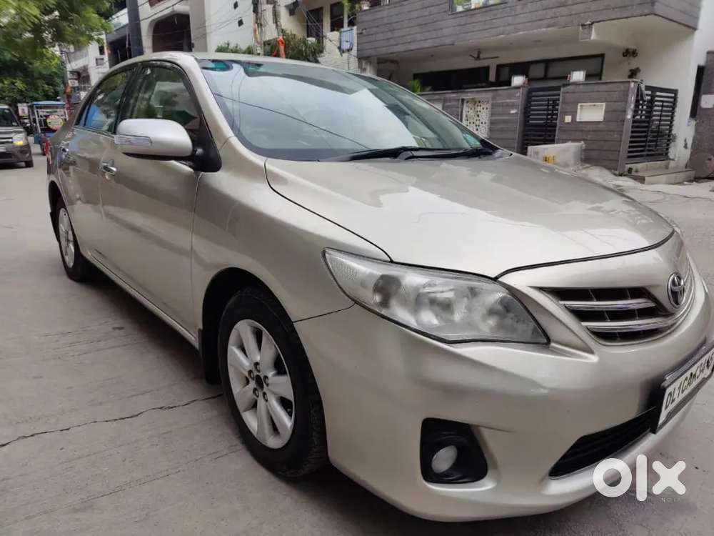 Toyota Corolla Altis Limited 2012