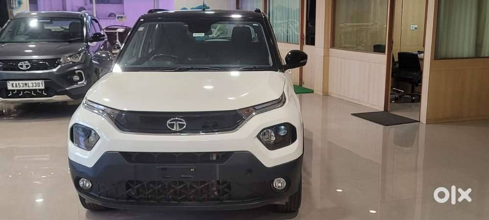 Tata Punch 1.2 Revotron Creative Amt Dual Tone, 2023, Petrol