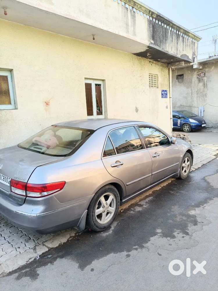 Accord Cng + Petrol 2006