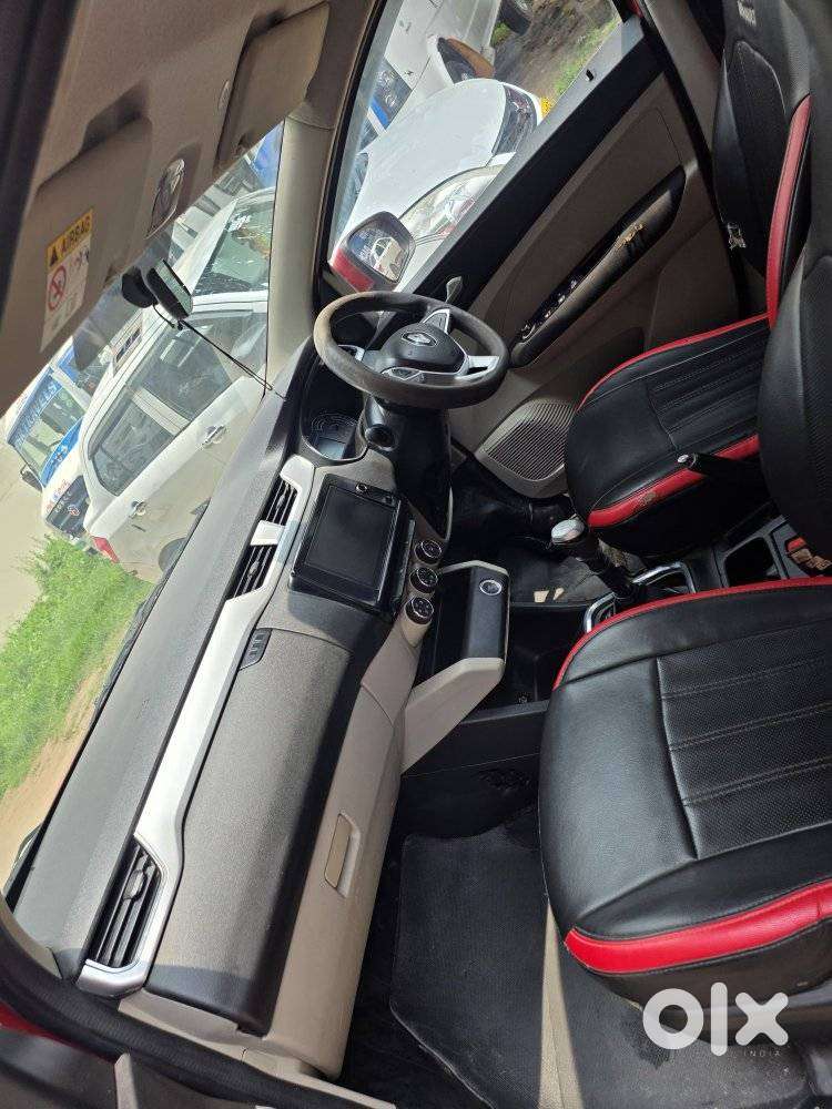 Renault Triber Rxz, 2020, Petrol
