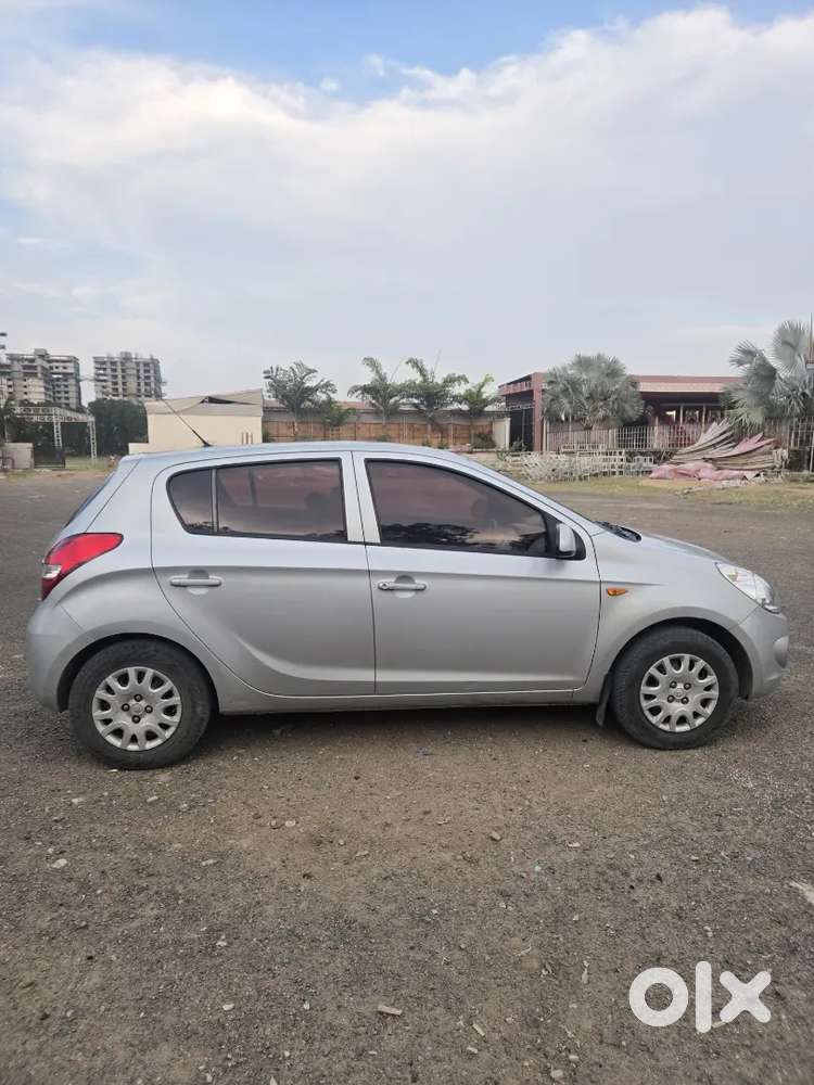 Hyundai I20 2010 Cng & Hybrids 81800 Km Driven