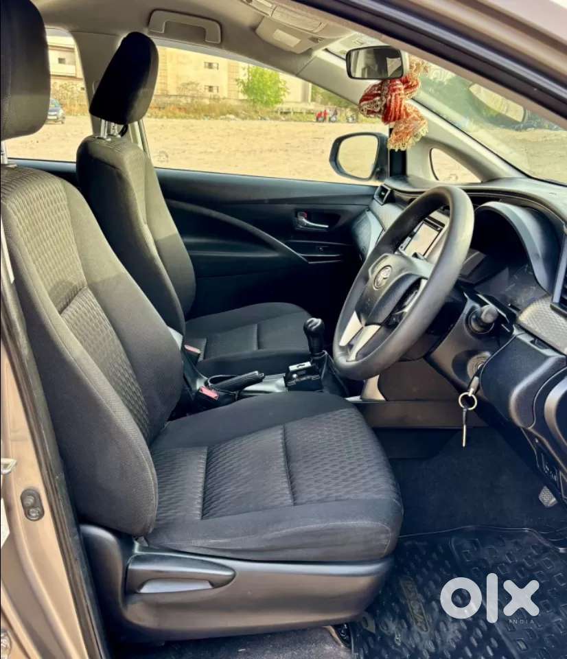 Toyota Innova Crysta [2020-ongoing] 2.4 Gx 7 Str, 2017, Diesel