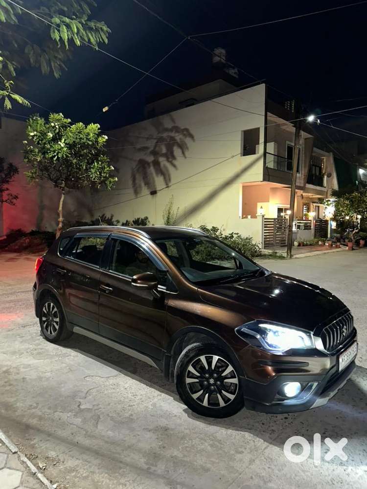 2018 Maruti Suzuki S Cross Alpha Diesel Top Model & Sony Sound System.