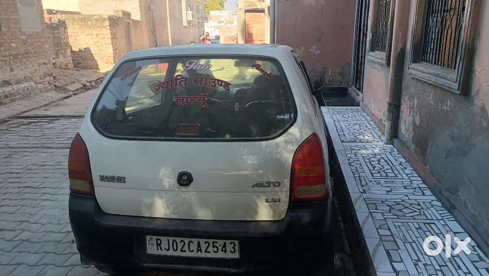 2007 Model Hai White Color Hai Charon Tyre Naya Hai