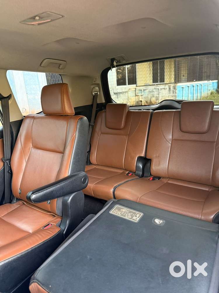 Toyota Innova Crysta 2.8z Diesel Automatic