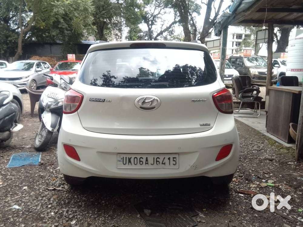 Hyundai Grand I10 Sportz, 2016, Petrol