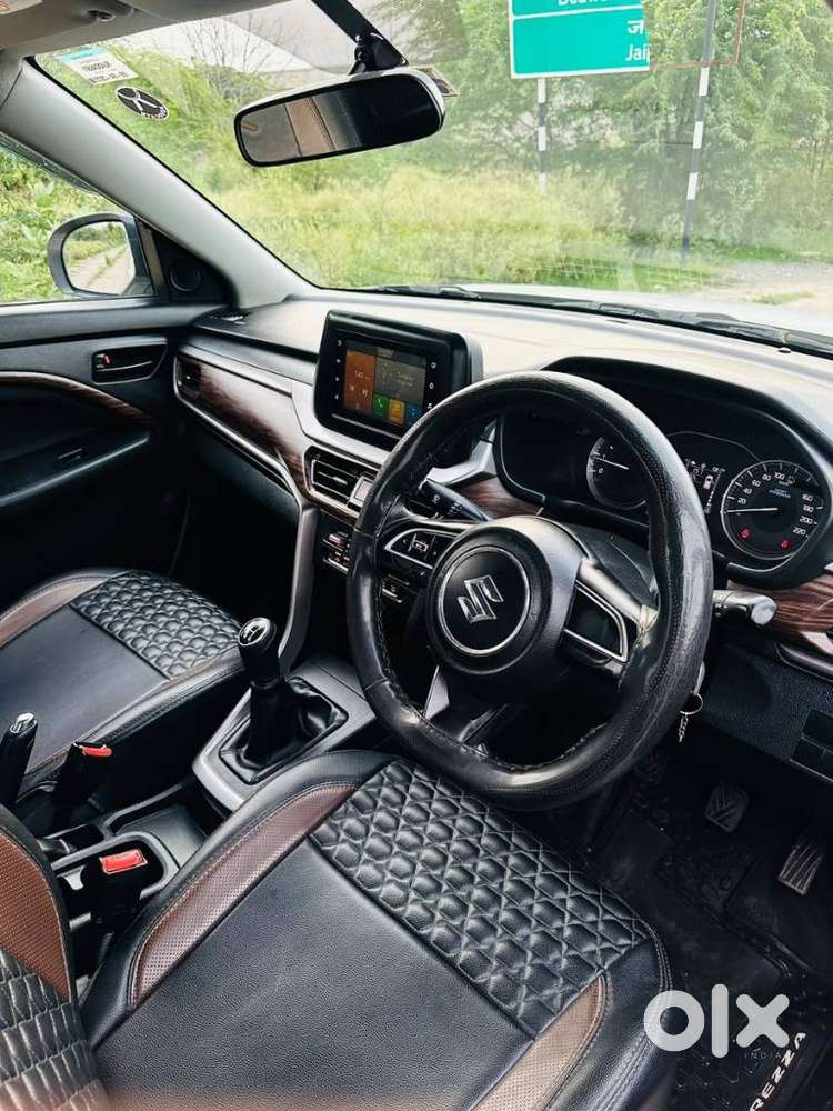 Maruti Suzuki Brezza Vxi At, 2023, Petrol