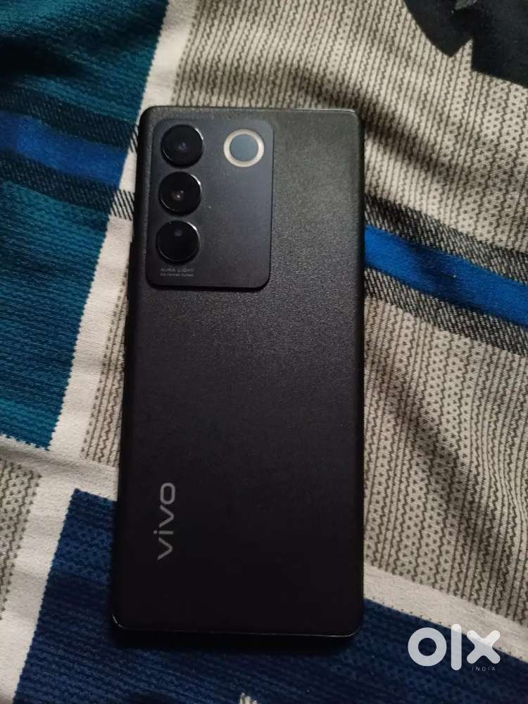 Phone ok propr working brand new candation single scratch bhi nhi h