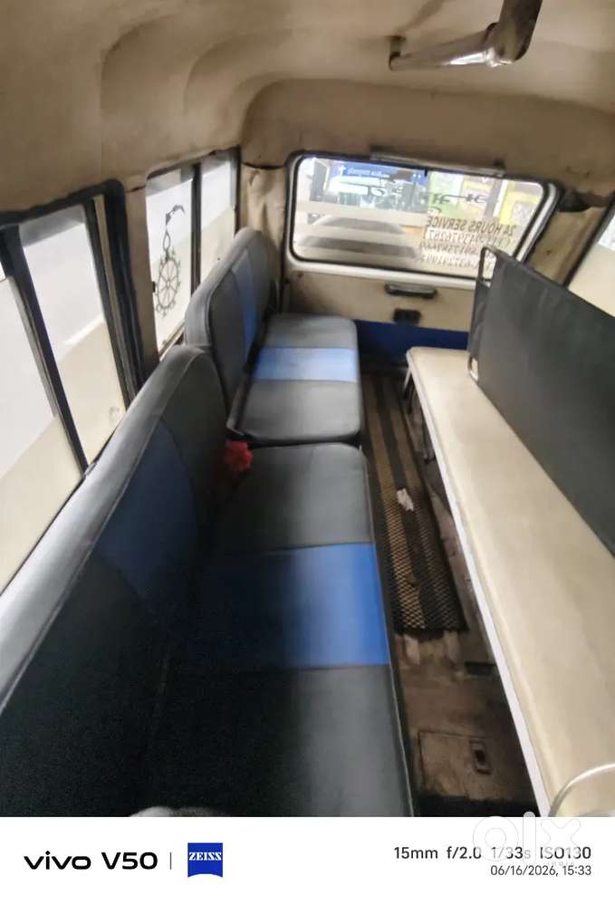 Mahindra Bolero Ambulance 2006 Diesel 300000 Km Driven