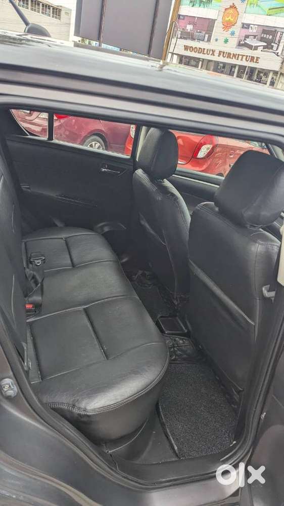 Maruti Suzuki Swift Vvt Zxi, 2016, Petrol