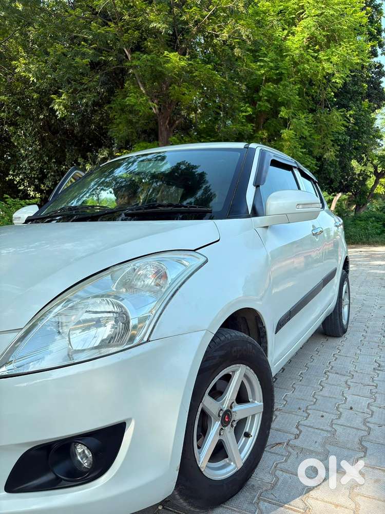 Maruti Suzuki Swift 2012 Petrol