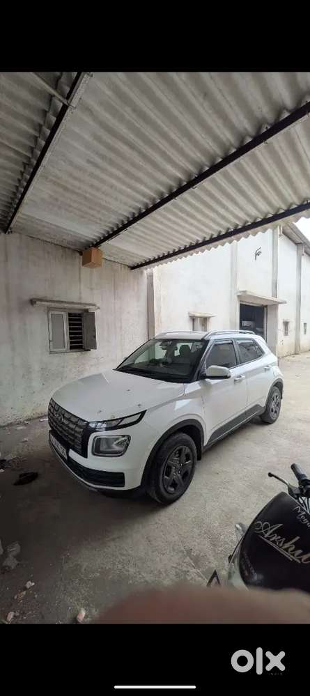 Hyundai Venue 2024 Diesel Manual