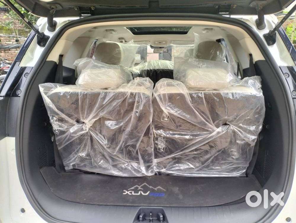 Mahindra Xuv700 2.2 Ax 7 Diesel Mt Str, 2022, Diesel