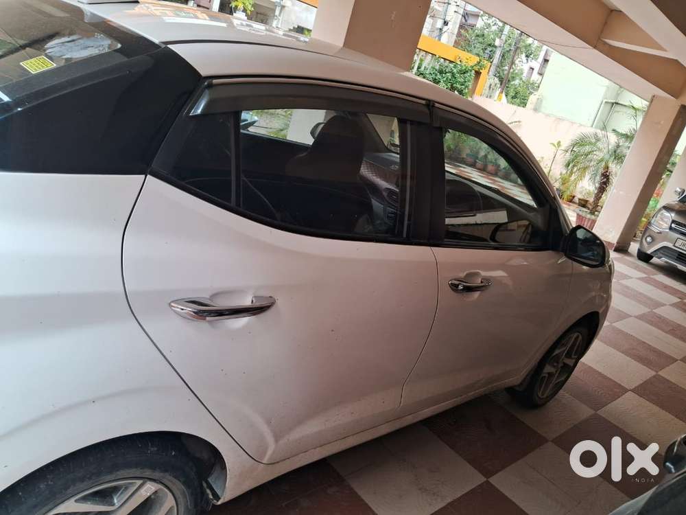 Hyundai Aura Sx Petrol 2024