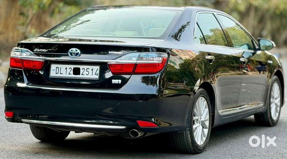 Toyota Camry 2.5 Hybrid, 2017, Cng & Hybrids