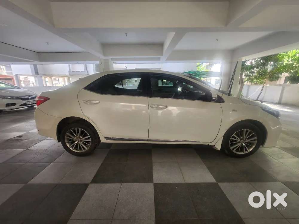Toyota Corolla Altis 2014 Cng