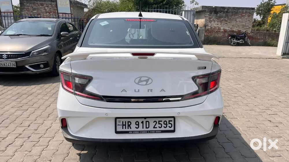 Hyundai Aura 2025 Cng & Hybrids 43500 Km Driven